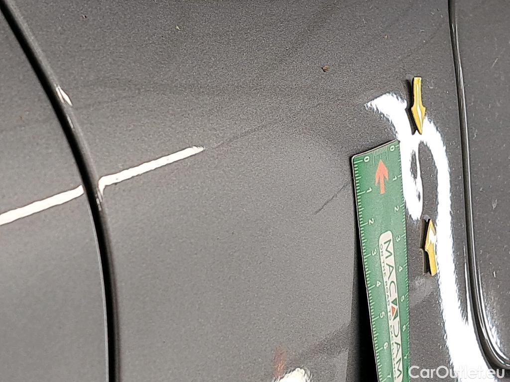  Mercedes  GLA MERCEDES-BENZ  / 2020 / 5P / SUV 2.0  200 D AMG LINE DCT #2