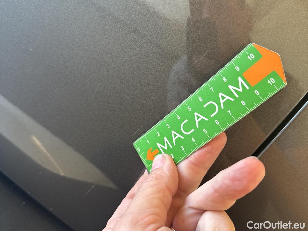  Peugeot  2008  Allure Pack 1.5 HDi 130CV BVA8 E6d #29