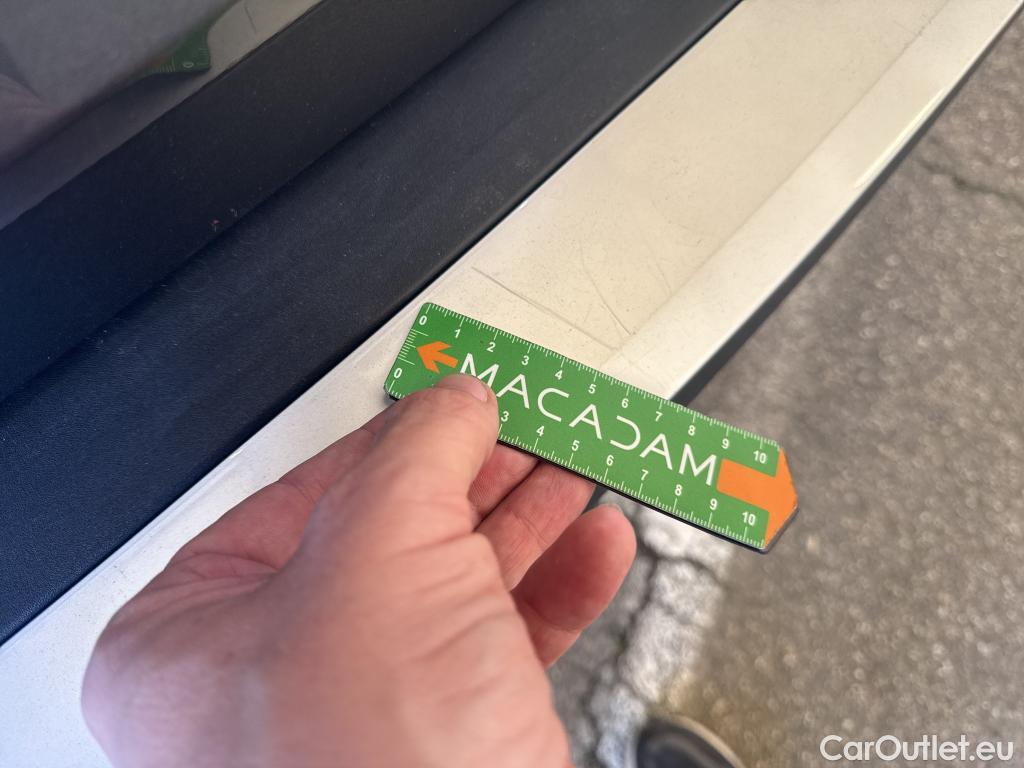  Peugeot  2008  Allure Pack 1.5 HDi 130CV BVA8 E6d #13