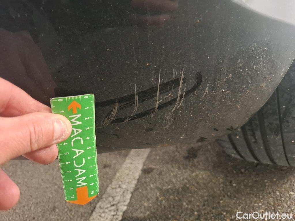  Mercedes  A-Klasse MERCEDES-BENZ Classe A Compact / 2018 / 5P / Berline A 180 Business Line 7G-DCT #21