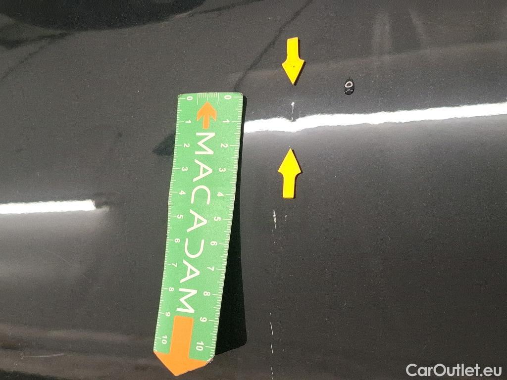  Mercedes  A-Klasse MERCEDES-BENZ Classe A Compact / 2018 / 5P / Berline A 180 Business Line 7G-DCT #11