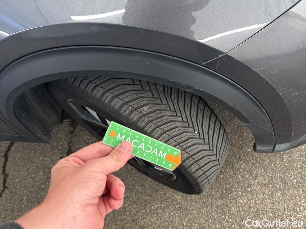  Peugeot  2008  Allure Pack 1.5 HDi 130CV BVA8 E6d #25