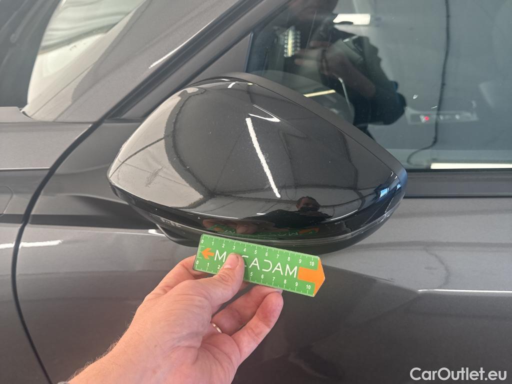  Peugeot  2008  Allure Pack 1.5 HDi 130CV BVA8 E6d #20