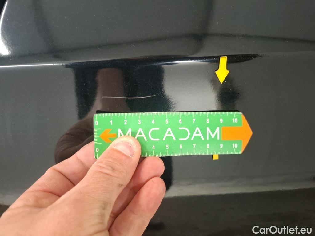  Mercedes  A-Klasse MERCEDES-BENZ Classe A Compact / 2018 / 5P / Berline A 180 Business Line 7G-DCT #37