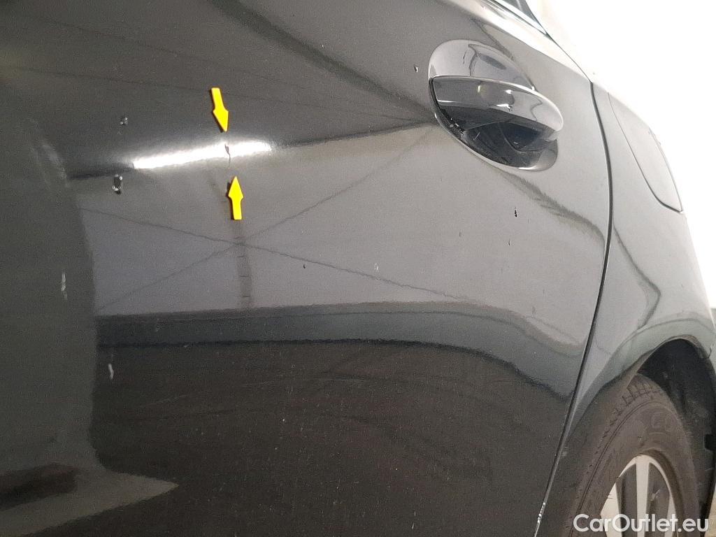  Mercedes  A-Klasse MERCEDES-BENZ Classe A Compact / 2018 / 5P / Berline A 180 Business Line 7G-DCT #36