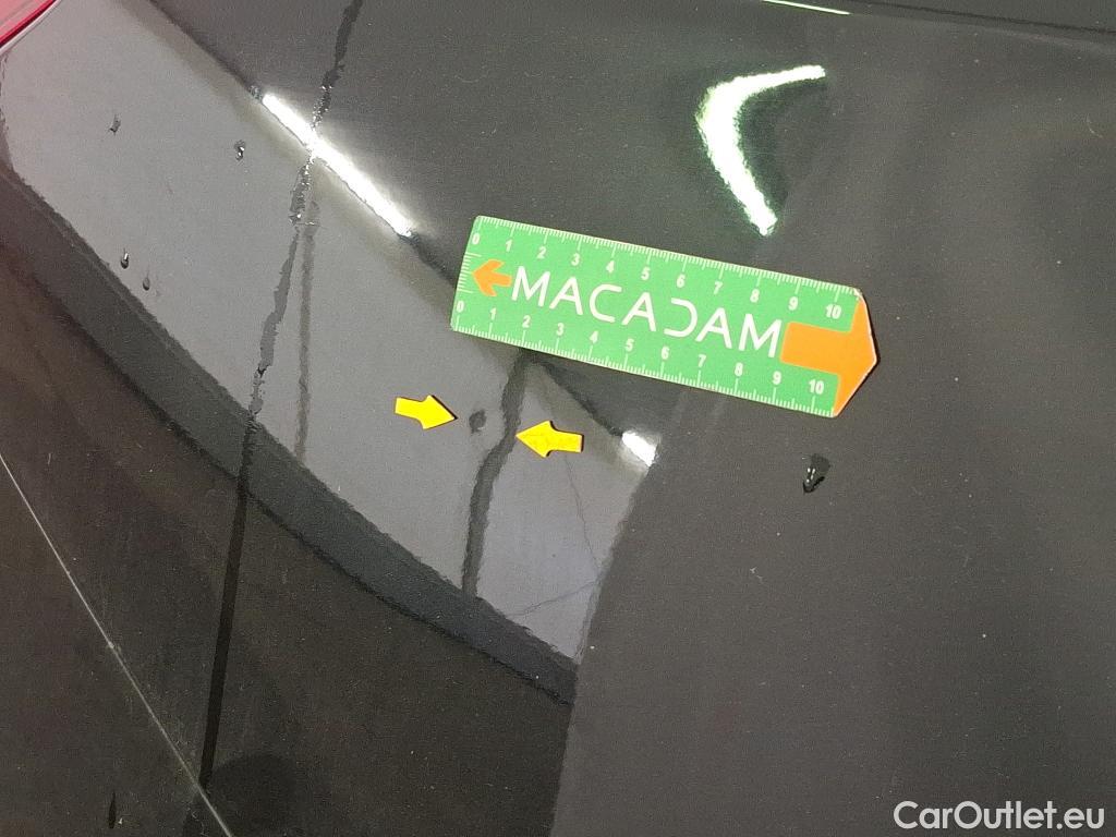  Mercedes  A-Klasse MERCEDES-BENZ Classe A Compact / 2018 / 5P / Berline A 180 Business Line 7G-DCT #56