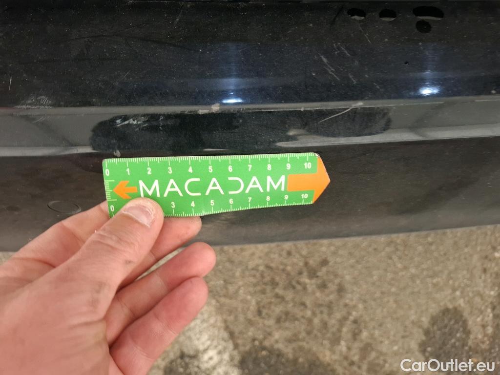  Mercedes  A-Klasse MERCEDES-BENZ Classe A Compact / 2018 / 5P / Berline A 180 Business Line 7G-DCT #19