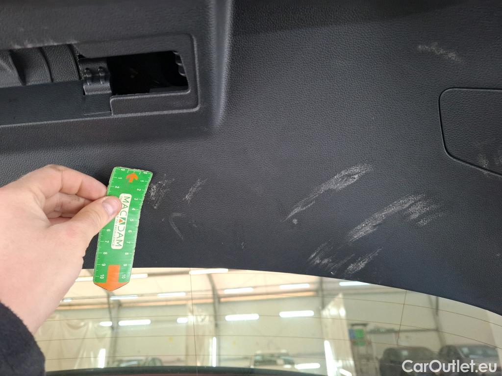  Volkswagen  Golf  VOLKSWAGEN / 2020 / 5P / Berline 1.5 eTSI OPF 150 DSG7 Life 1st #53