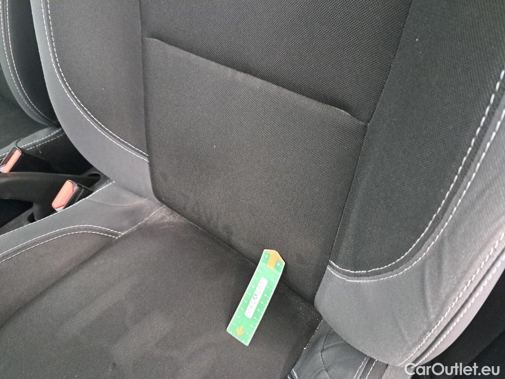  Renault  Clio  IV Air MediaNav 1.5 dCi 75CV BVM5 E6 #12