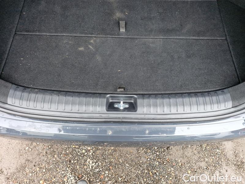  KIA  Cee'd Ceed  (CD) (2018->) Ceed SW 1.5 T-GDI 118 Top AT #12