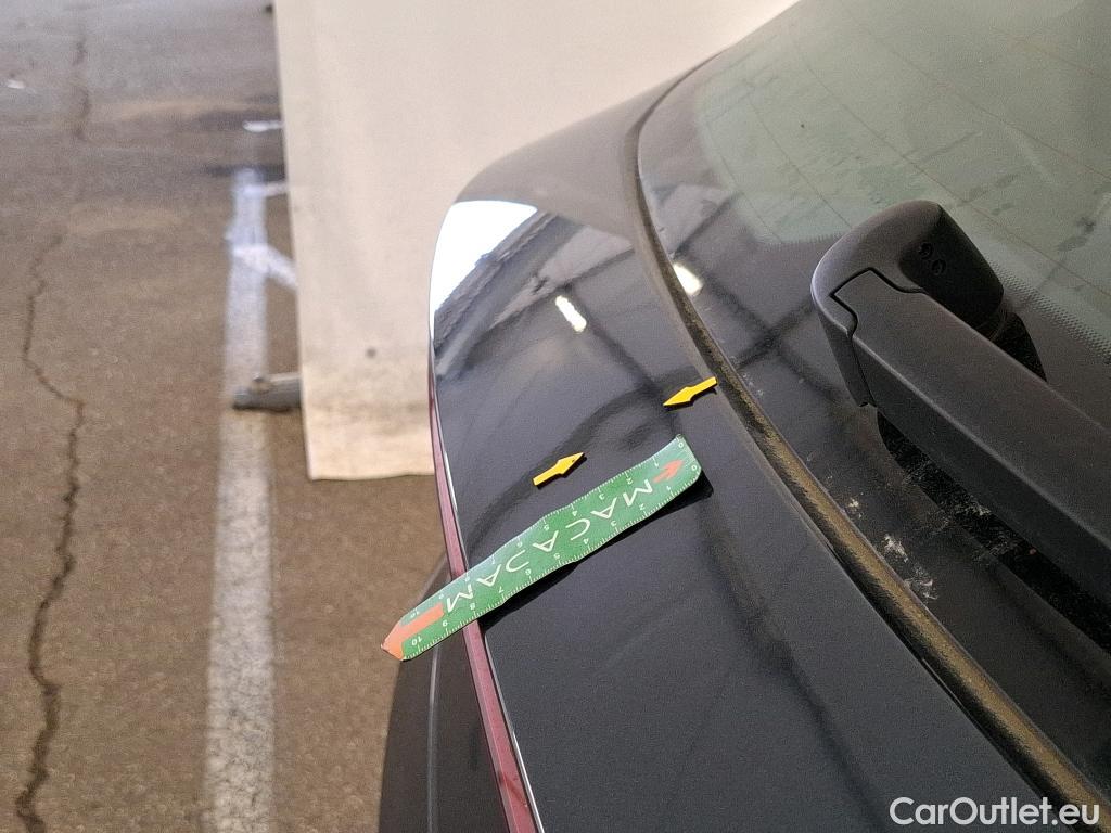  Seat  Leon SEAT  / 2020 / 5P / Berline 1.0 eTSI 110 DSG S&S Style Business #22