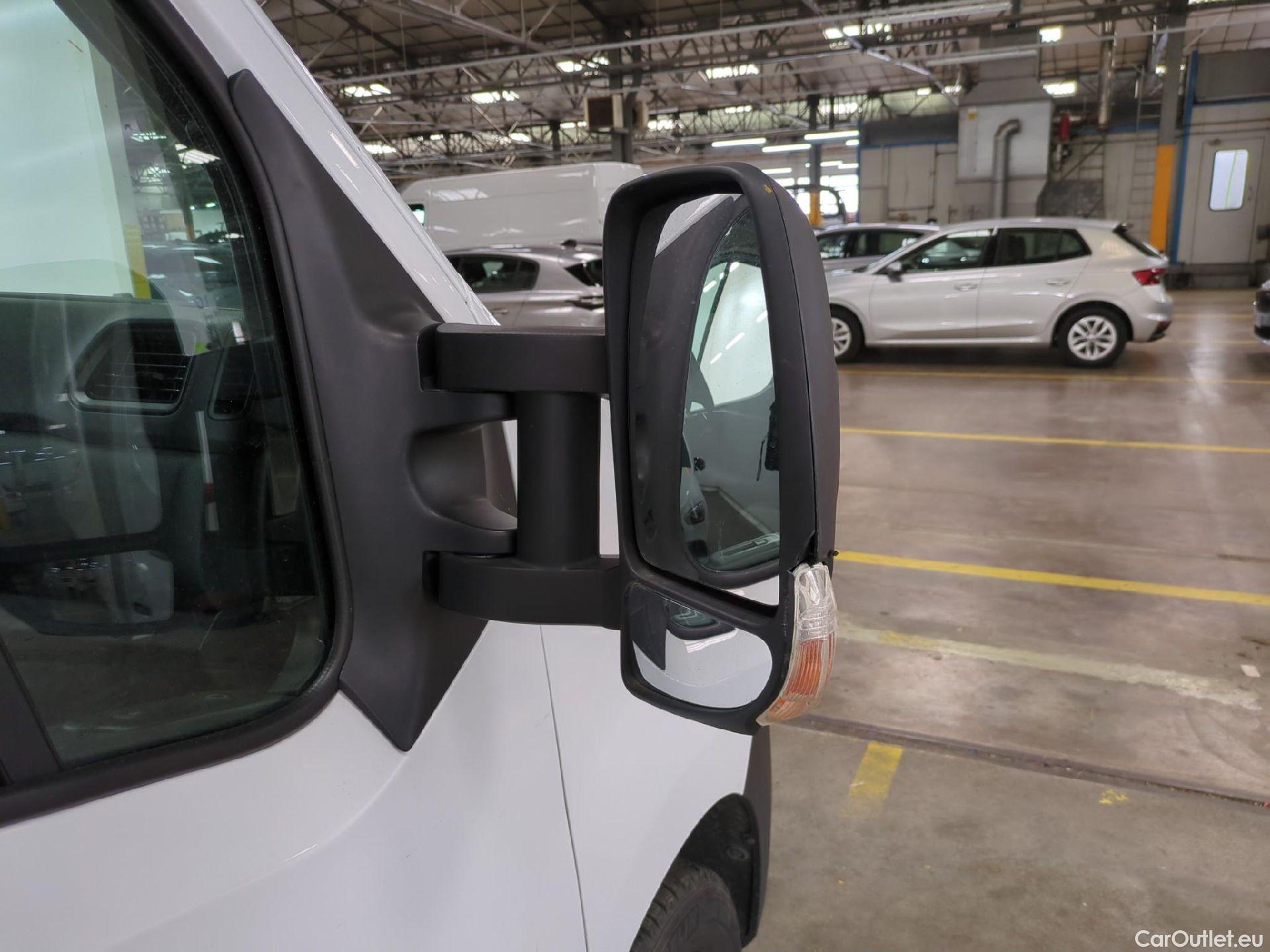  Renault  Master RENAULT  SC / 2019 / 2P / Châssis cabine CC Tr CF F3500 L3 Blue dCi 145 EVIE #2