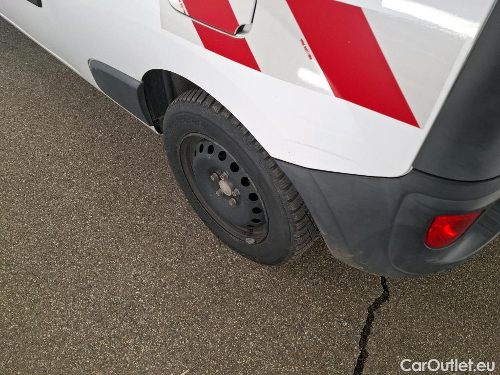  Renault  Kangoo  II Express Maxi Extra (Série Spéciale) 1.5 dCi 95CV BVM6 E6dT #32