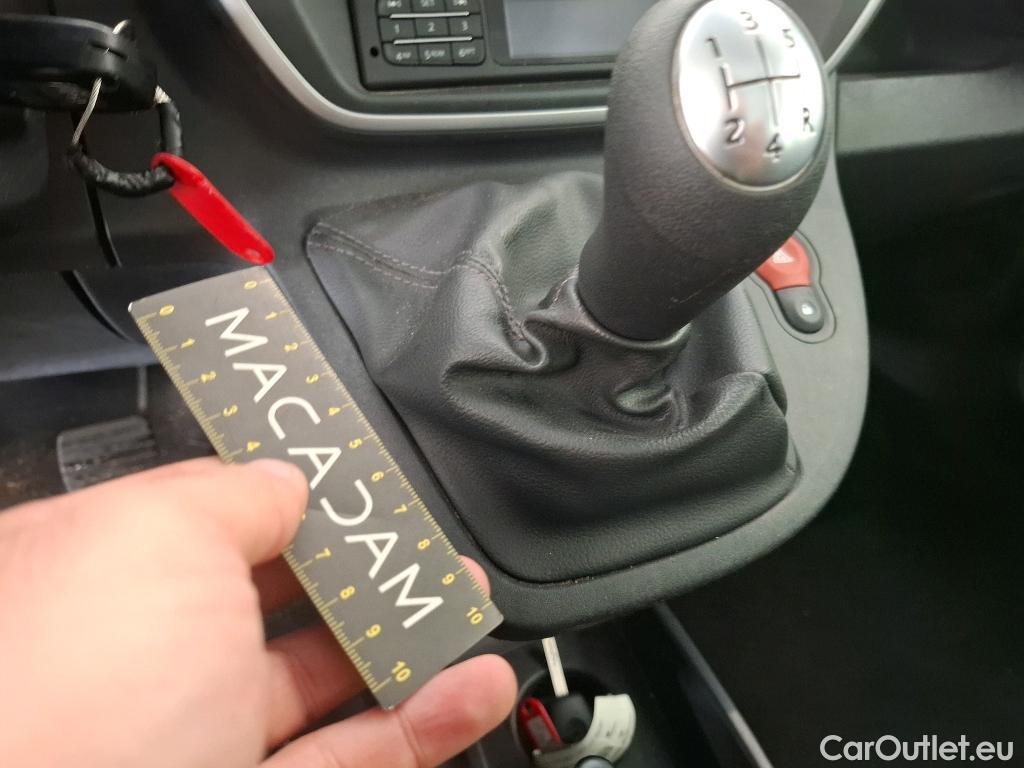  Renault  Kangoo  Zen 1.5 dCi 90CV BVM5 E6 #45