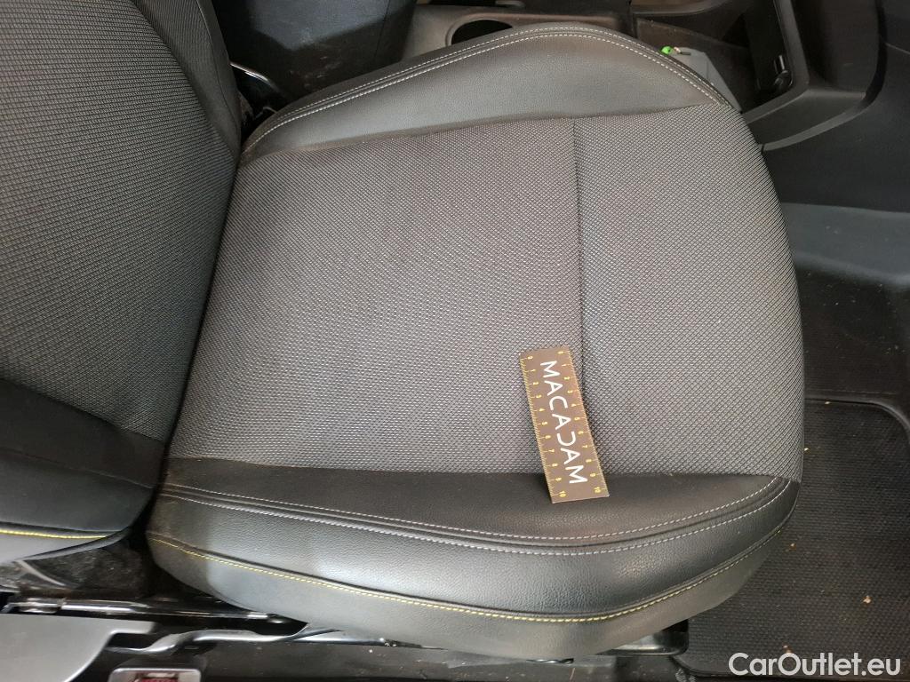  Renault  Kangoo RENAULT  / 2021 / 4P / Fourgonnette Extra - Blue dCi95 Sésame Ouvre Toi #38