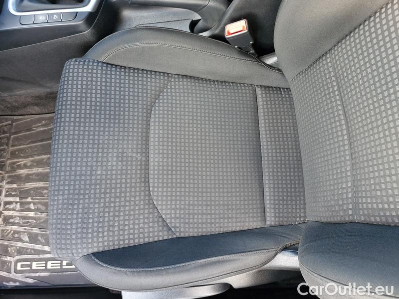  KIA  Cee'd Ceed  (CD) (2018->) Kombi  #13