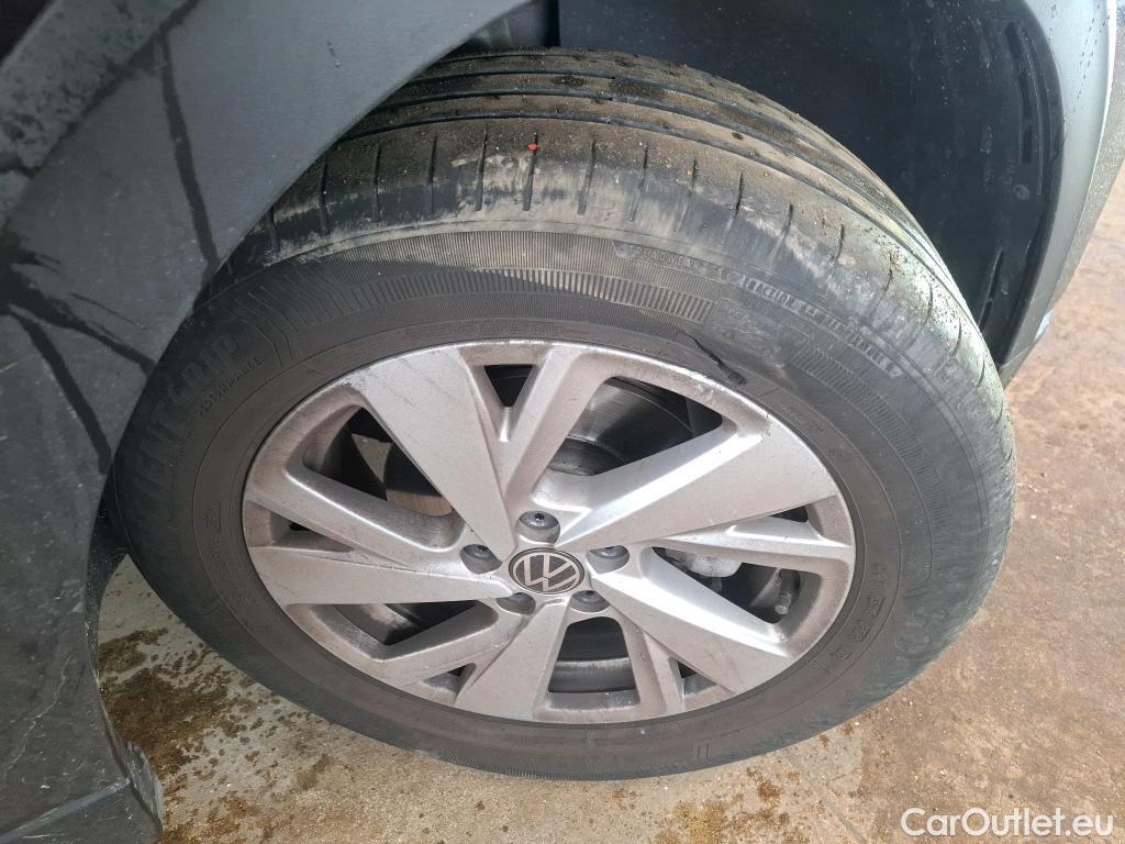  Volkswagen  Taigo VOLKSWAGEN  / 2021 / 5P / SUV 1.0 TSI 110 DSG Life #4