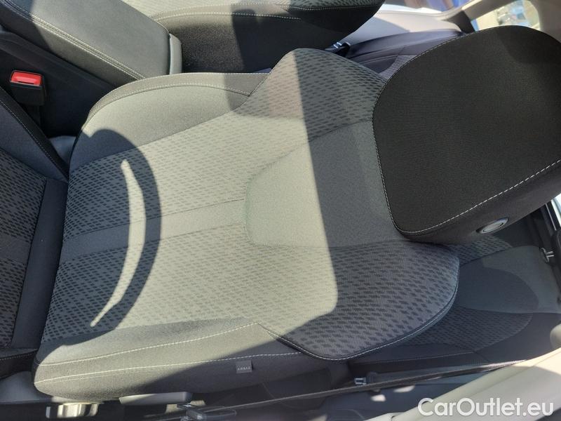  Skoda  Octavia  Combi (NX3)(2020) Oct.Combi 1.5TSI 110 Style #6