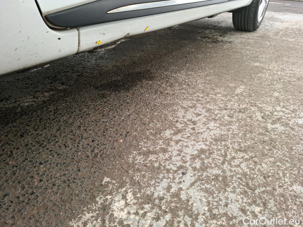  Renault  Clio  IV Business 0.9 TCe 90CV BVM5 E6 #1