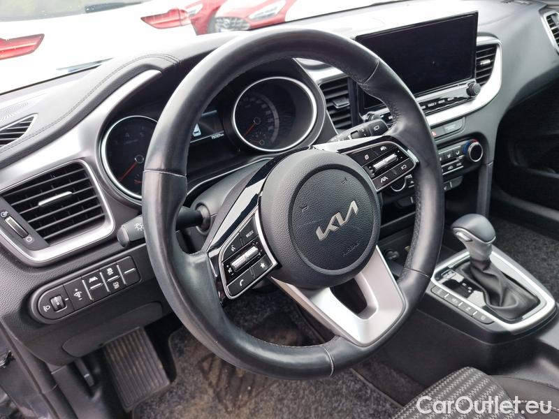  KIA  Cee'd Ceed  (CD) (2018->) Ceed SW 1.5 T-GDI 118 Top AT #3