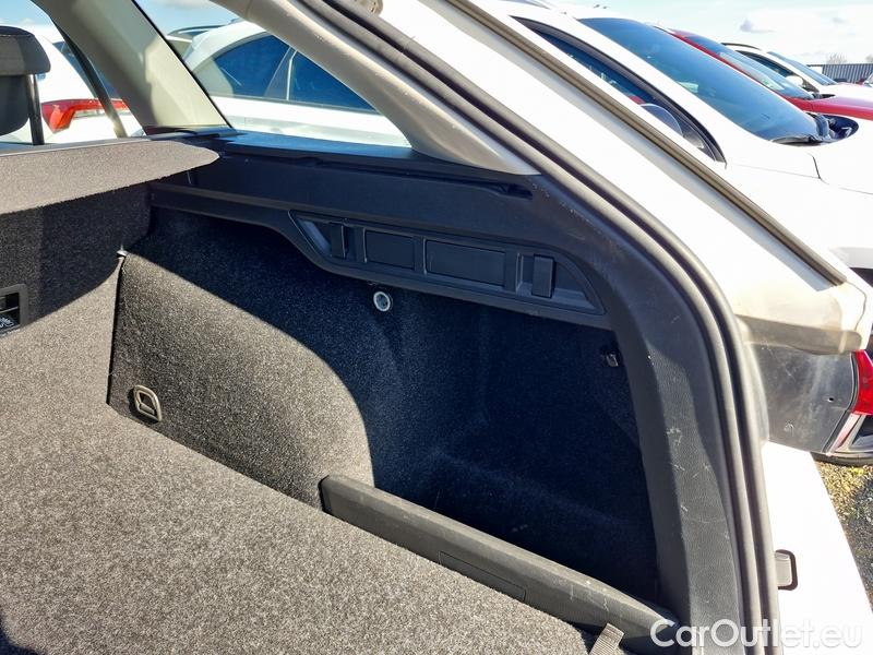  Skoda  Octavia  Combi (NX3)(2020) Oct.Co1.5TSI CNG 130 Ambit AT #9