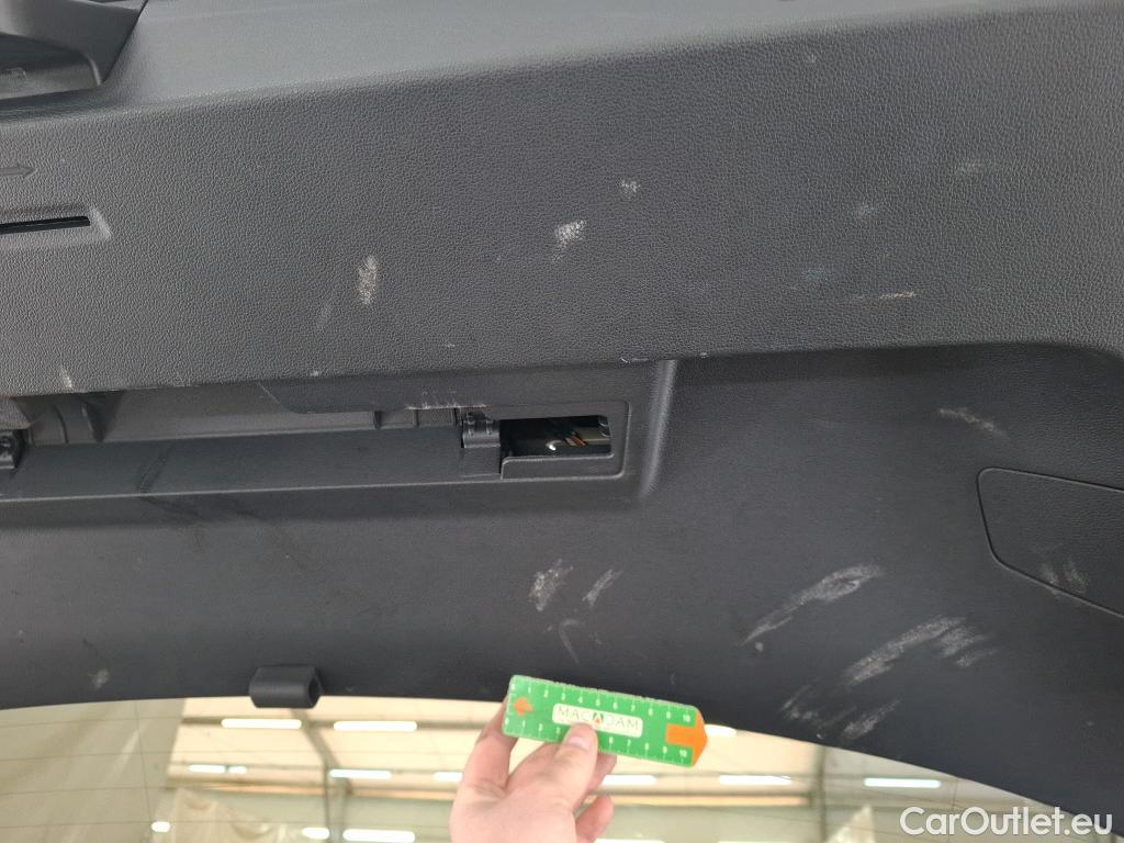  Volkswagen  Golf  VOLKSWAGEN / 2020 / 5P / Berline 1.5 eTSI OPF 150 DSG7 Life 1st #50