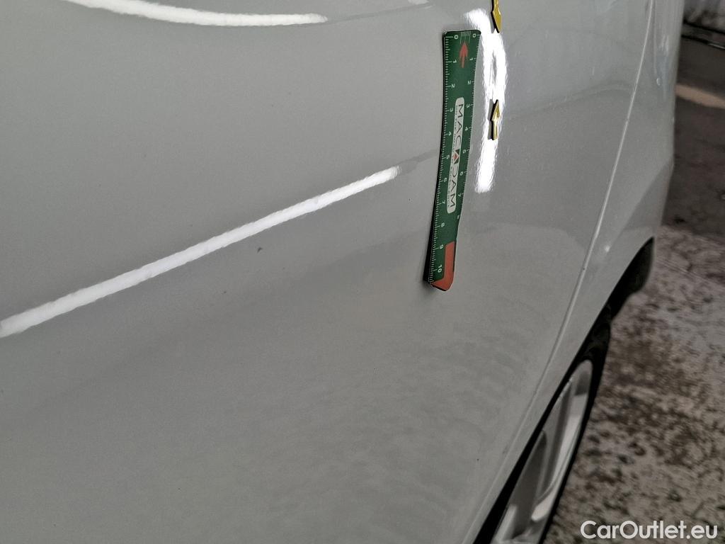  Renault  Clio  IV Business 0.9 TCe 90CV BVM5 E6 #14