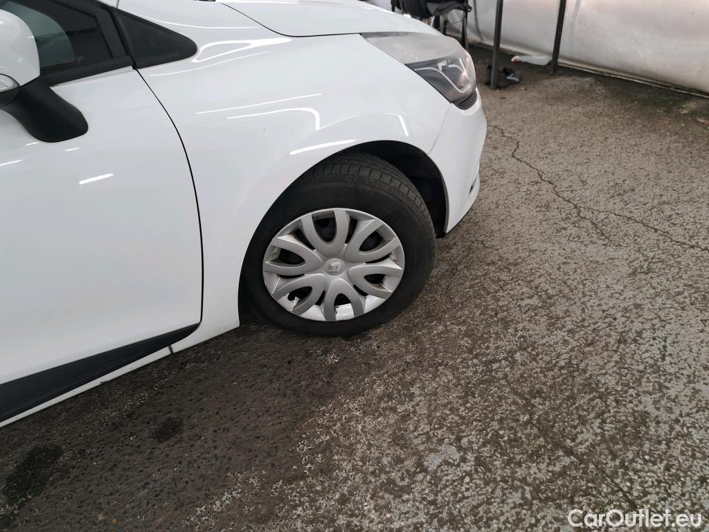  Renault  Clio  IV Air MediaNav 1.5 dCi 75CV BVM5 E6 #13