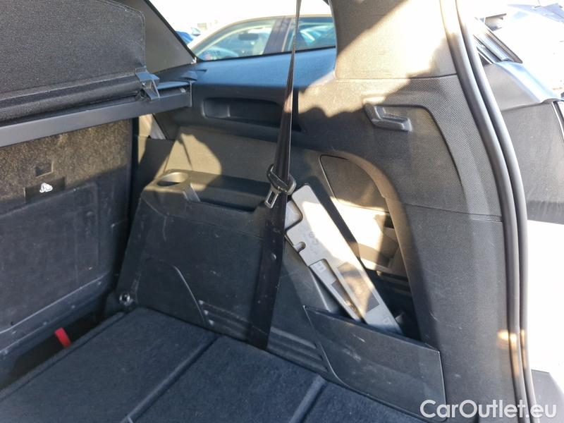  Peugeot  5008  (12.2016->)  1.6PT 180 GT Pack AT 5d #9