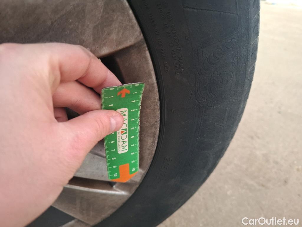  Volkswagen  Golf  VOLKSWAGEN / 2020 / 5P / Berline 1.5 eTSI OPF 150 DSG7 Life 1st #45