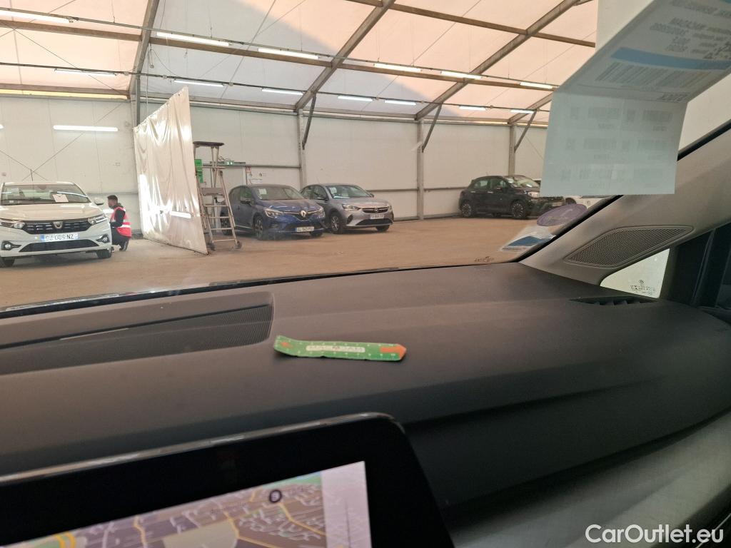  Volkswagen  Golf  VOLKSWAGEN / 2020 / 5P / Berline 1.5 eTSI OPF 150 DSG7 Life 1st #14