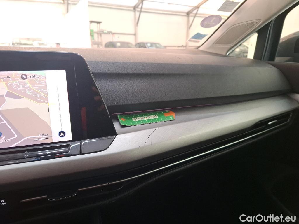  Volkswagen  Golf  VOLKSWAGEN / 2020 / 5P / Berline 1.5 eTSI OPF 150 DSG7 Life 1st #17