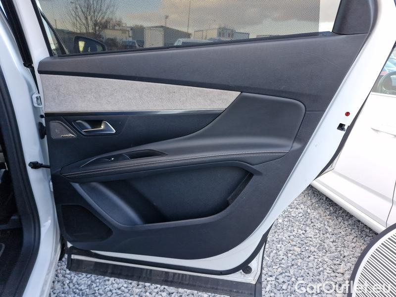  Peugeot  5008  (12.2016->)  1.6PT 180 GT Pack AT 5d #17
