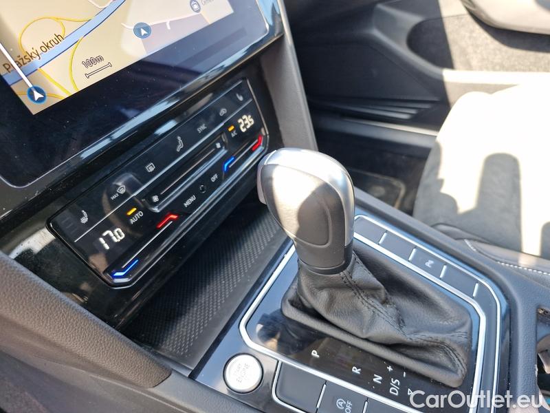  Volkswagen  Passat  Variant (CB5) (2019) Pas.Var.2.0TDI 110 Elegance AT #12