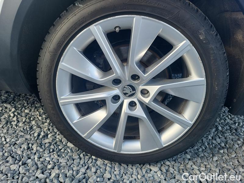  Skoda  Superb  Combi (3V5)(2015) Su.c.2.0TDI 147 Scout 4x4 Aut #2