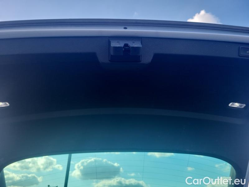  Skoda  Superb  Combi (3V5)(2015) Su.c.2.0TDI 147 Scout 4x4 Aut #5