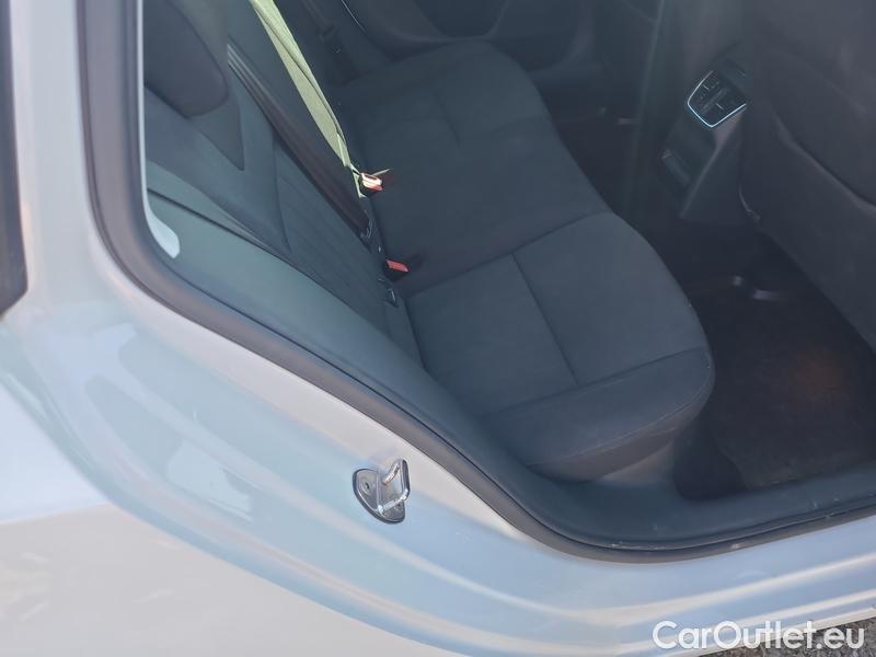  Skoda  Octavia  Combi  (5E5)(03.2017->)  Com TDI 110 Style AT #27