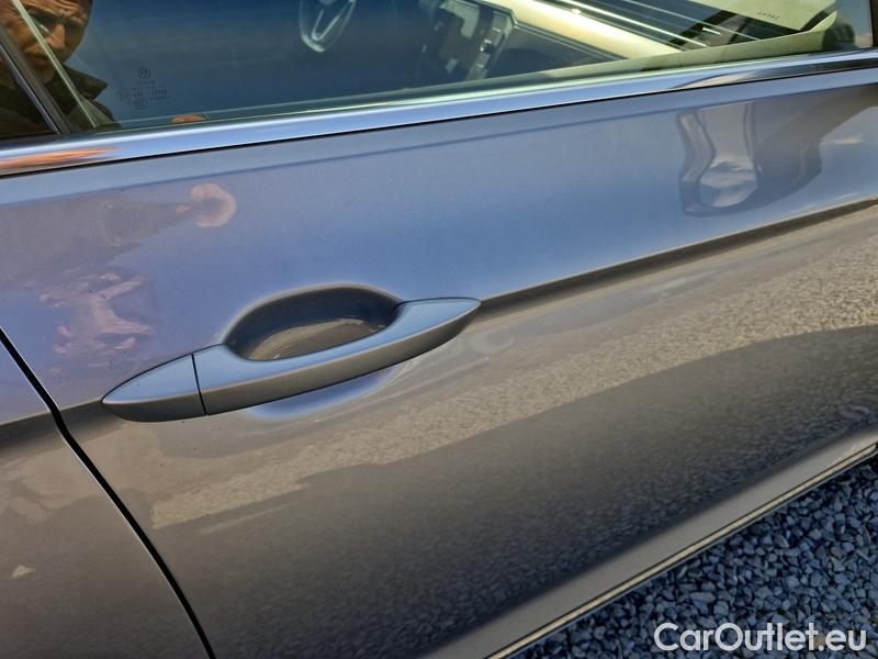  Volkswagen  Passat  Variant (CB5) (2019) Pas.Var.2.0TDI 110 Elegance AT #19