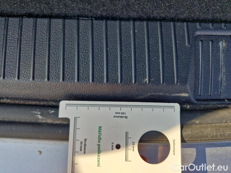  Volkswagen  Passat  Variant (CB5) (2019) Pas.Var.2.0TDI 110 Elegance AT #16