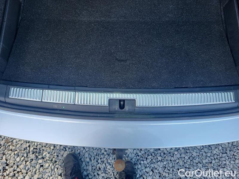  Skoda  Superb  Combi (3V5)(2015) Su.c.2.0TDI 147 Scout 4x4 Aut #6