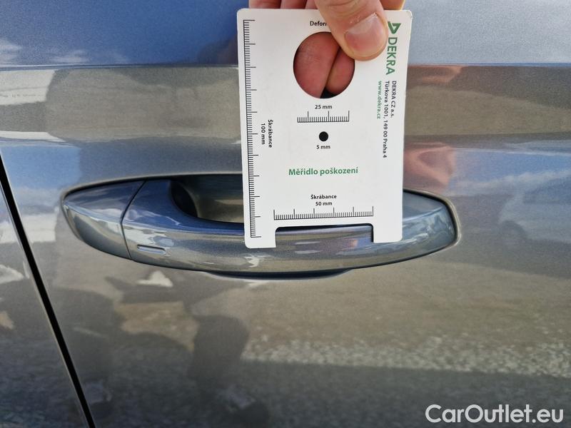  Skoda  Superb  (3V3)(2015) Supe.2.0TDI 147 Style 4x4 Aut #15