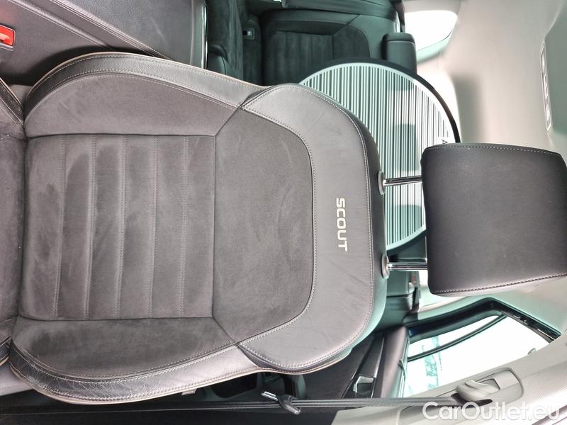  Skoda  Superb  Combi (3V5)(2015) Su.c.2.0TDI 147 Scout 4x4 Aut #6