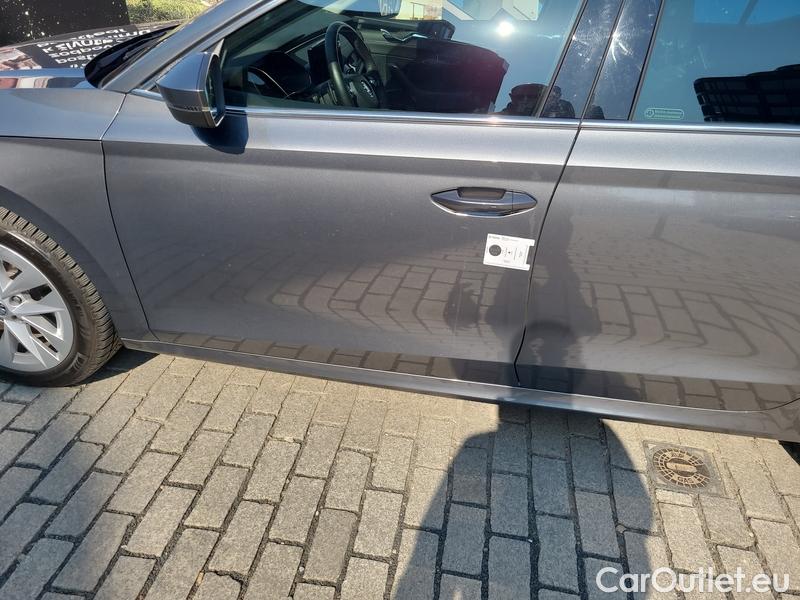  Skoda  Octavia  Lim. (NX3)(2020) Oct.1.5 e-TEC 110 Style AT #3