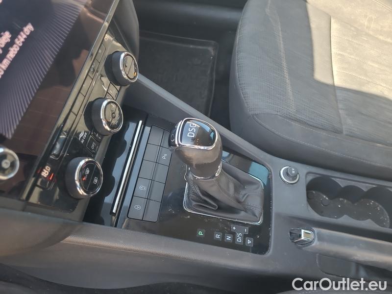  Skoda  Octavia  Combi  (5E5)(03.2017->)  Com TDI 110 Style AT #10