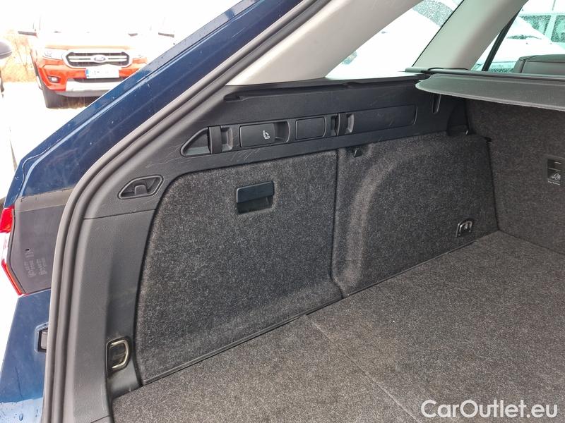  Skoda  Superb  Combi (3V5)(2015) Su.c.2.0TDI 147 Scout 4x4 Aut #2