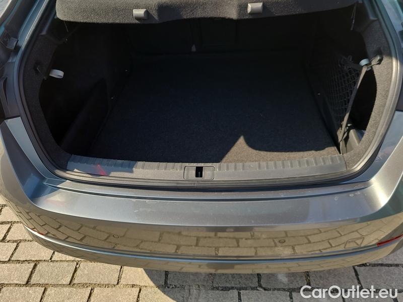  Skoda  Octavia  Lim. (NX3)(2020) Oct.1.5 e-TEC 110 Style AT #6