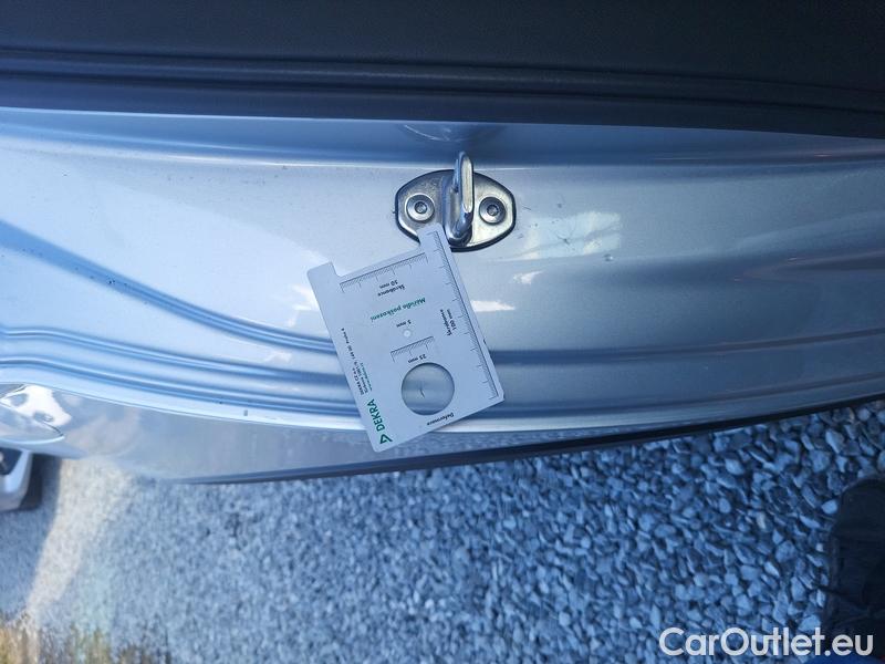  Skoda  Superb  Combi (3V5)(2015) Su.c.2.0TDI 147 Scout 4x4 Aut #13