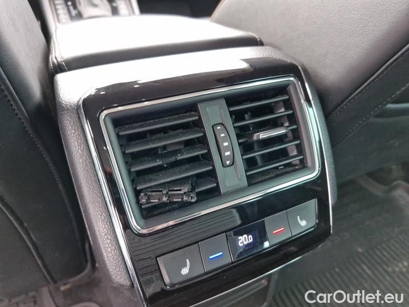  Skoda  Superb  Combi (3V5)(2015) Su.c.2.0TDI 147 Scout 4x4 Aut #4