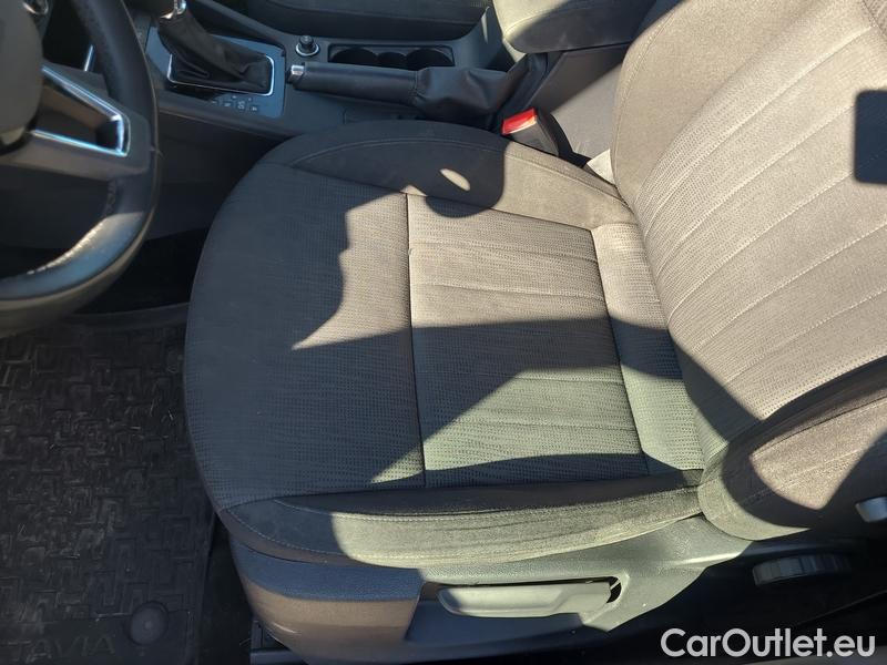  Skoda  Octavia  Combi  (5E5)(03.2017->)  Com TDI 110 Style AT #7