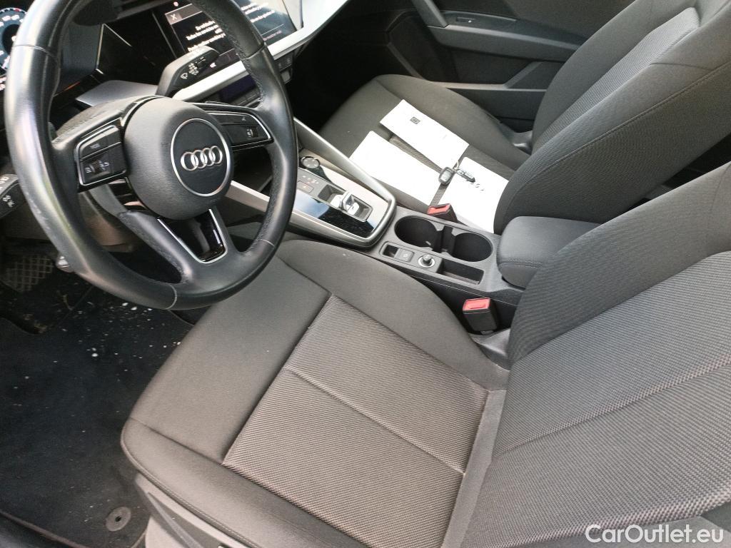  Audi  A3 AUDI  / 2020 / 5P / berlina con portón Sportback 30 TFSI 81kW (110CV) S tronic #8